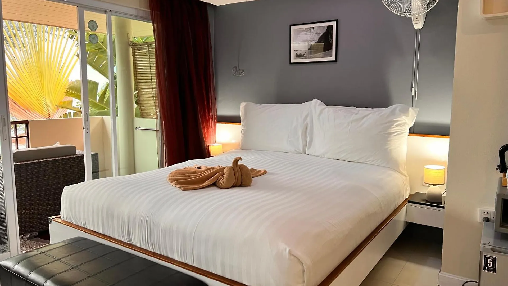 *** אתר נופש קו פי פי Mama Beach Residence - Adults Only תאילנד